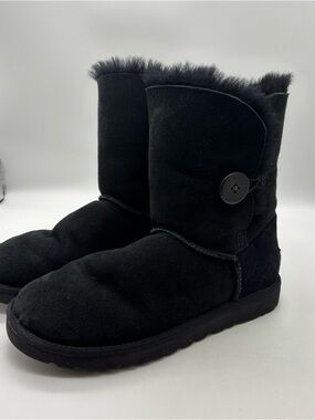 UGG Black Bailey Button II Boots Size 9 US Women's